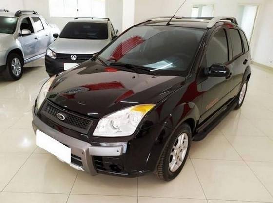 FORD FIESTA 1.6 MPI TRAIL HATCH 8V FLEX 4P MANUAL